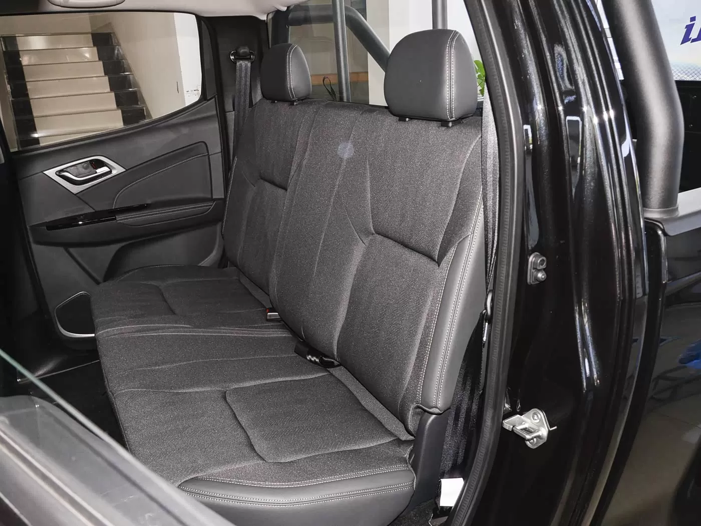 Isuzu RE-MAX 2.8T Manual 2WD RAPINA Truck - Maximum Pretium euismod RAPINA Truck for Sale