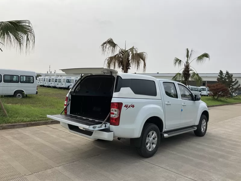 Isuzu Lingtuo Cross-patriae 2.5T 4X4 Diesel Pickup-Brand New e Sinis