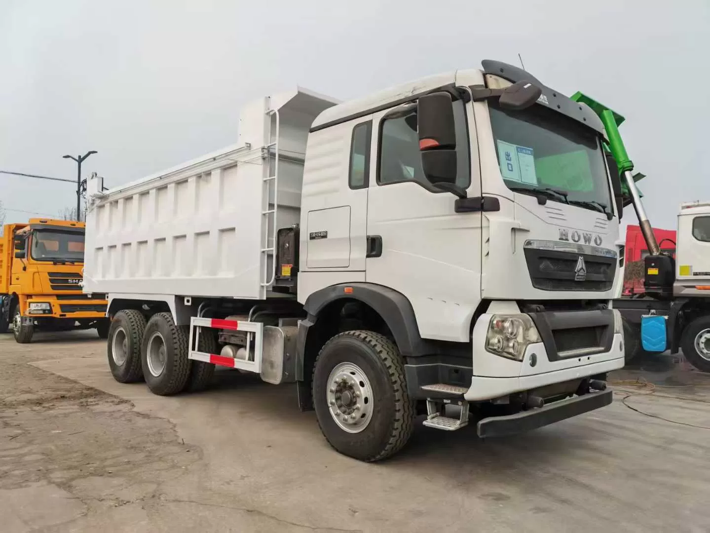 Sinotruk Howo TX 6&times;4 Engineering Dump Truck