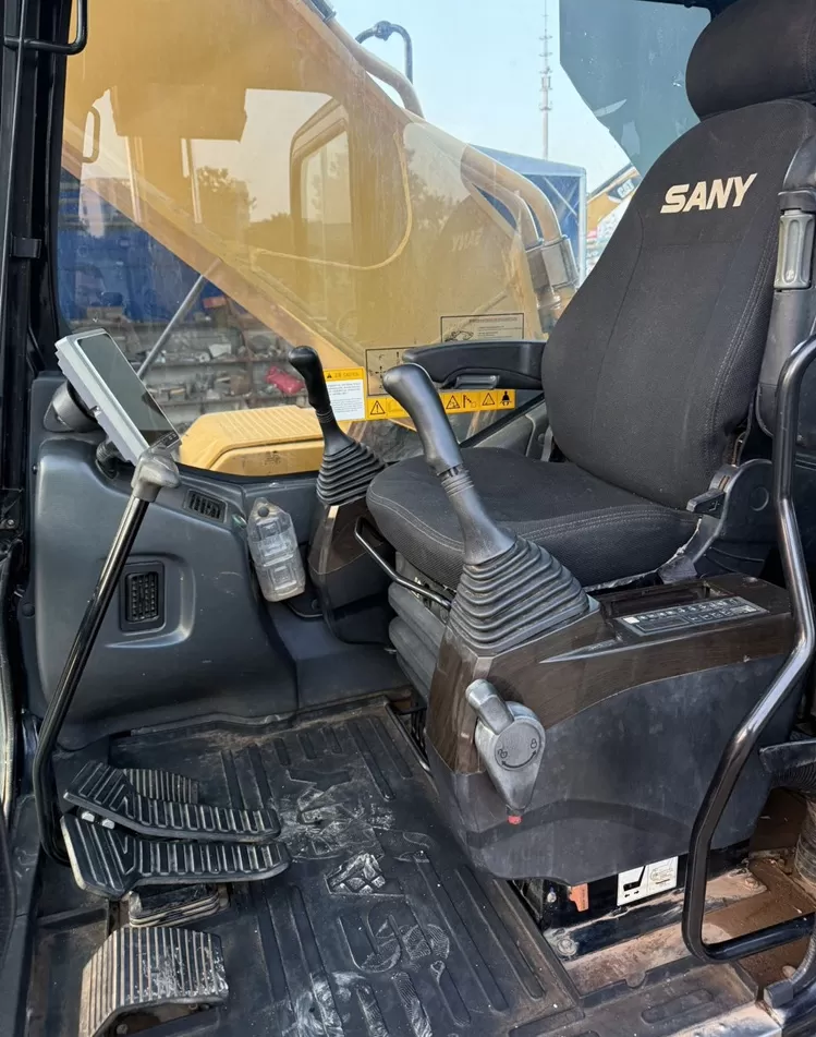 Used Secondhand Sany SY365H excavator aptum ad fabricam et fodienda machinam