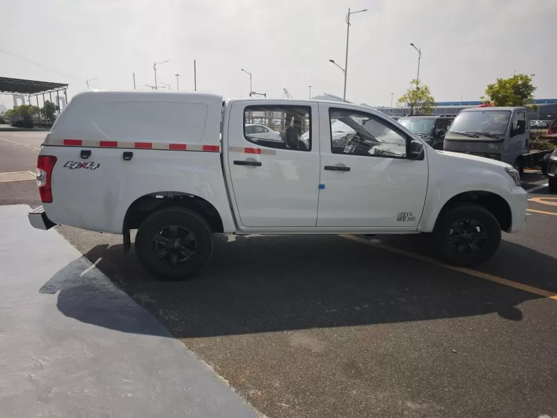 Isuzu RE-MAX Manual Diesel RAPINA cum Removibilibus Cargo Cover