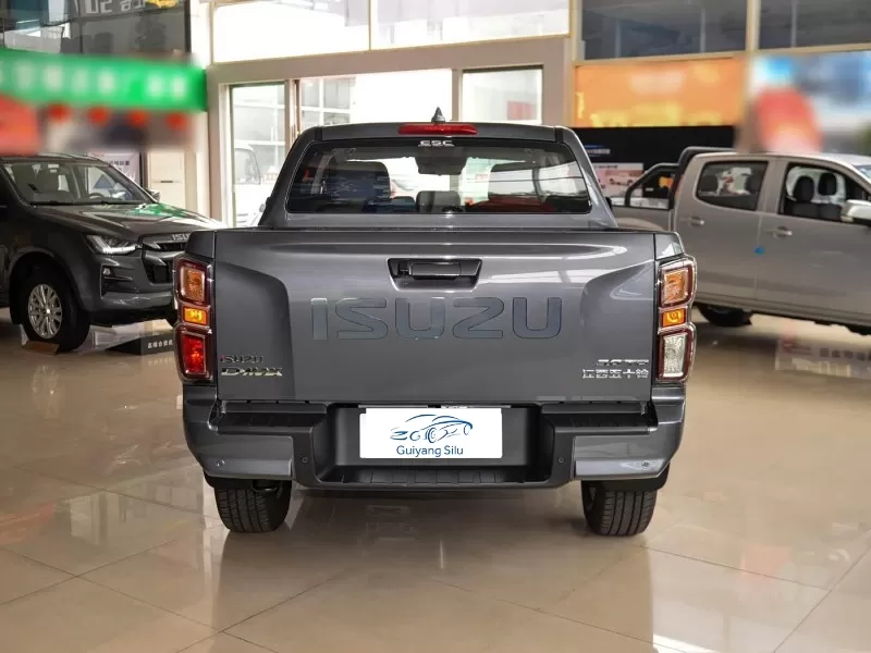 Isuzu D-MAX Cross-patriae 3.0T 4X4 Diesel RAPINA ex Sinis