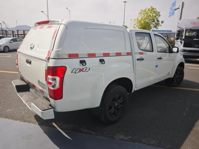 Isuzu RE-MAX Manual Diesel RAPINA cum Removibilibus Cargo Cover